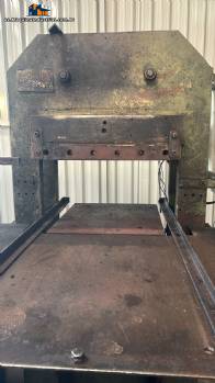 Prensa hidr�ulica para caucho de 500 x 500 mm con pist�n de 400 mm